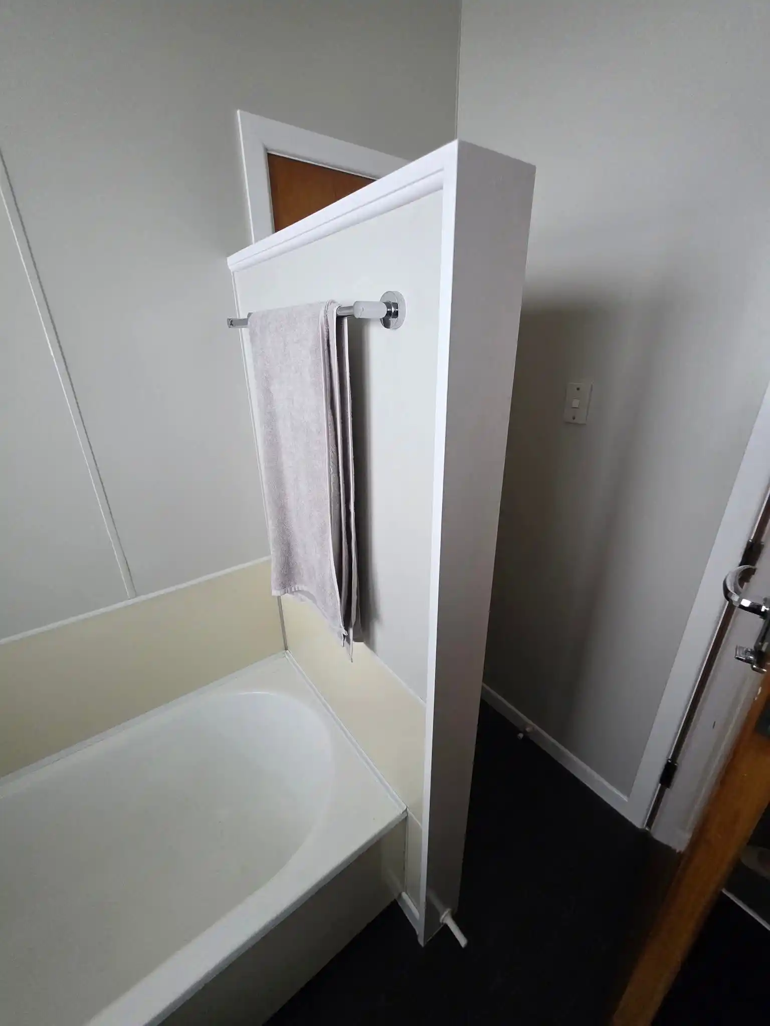 Bathroom before renovation - Project 3